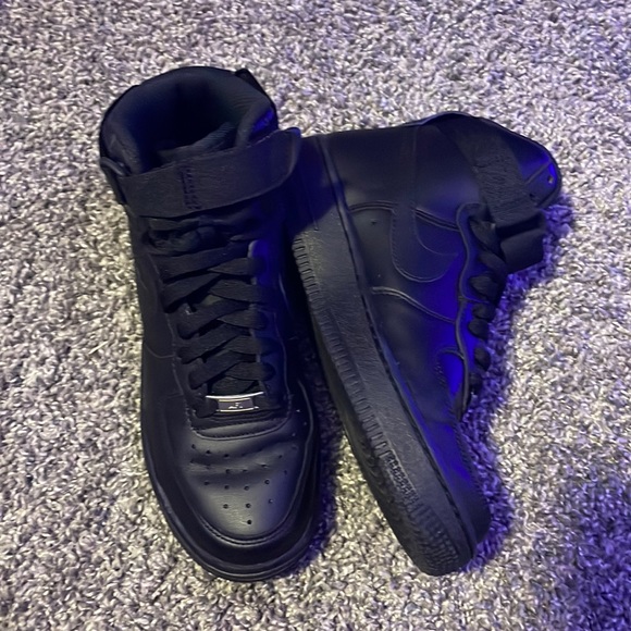 giannis black airforces